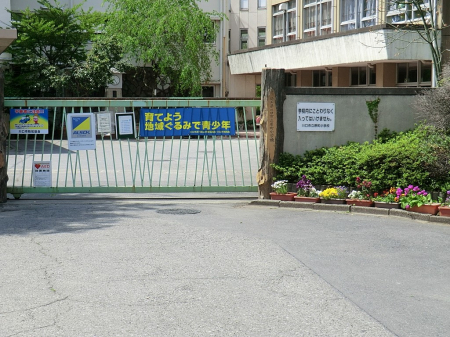 ���ӊ��@���w�Z 260m ����s���������w�Z