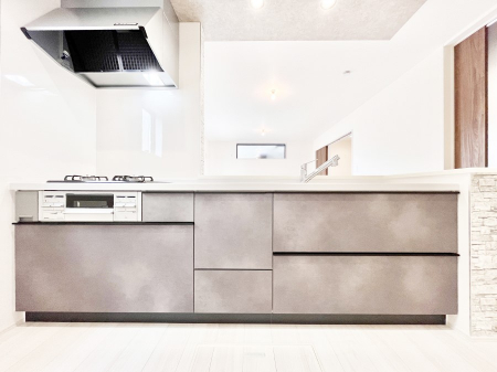 �L�b�`���@�������������I�ɁA�y�����I�V�X�e���L�b�`��