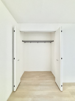 ���[�@�m���̃N���[�[�b�g�B���s��������̂Ō���̈ߗނ�����������܂�܂��B