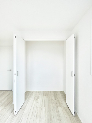 ���[�@�m���̃N���[�[�b�g�B���s��������̂Ō���̈ߗނ�����������܂�܂��B