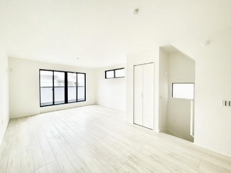 ���̑����ρ@���邢�z���������A�����̕��͋C�ɖ��������_�C�j���O�B   