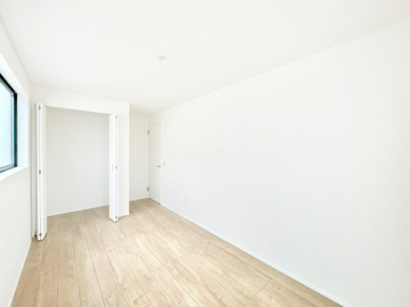 �Q���@�g���₷���`�Ńx�b�g��Ƌ�̒u�����ɂ����邱�Ƃ�����܂���B   