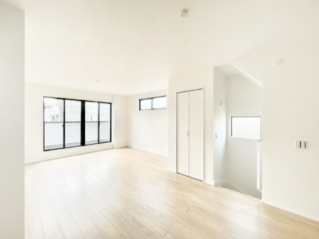 ���̑����ρ@���邢�z���������A�����̕��͋C�ɖ��������_�C�j���O�B   