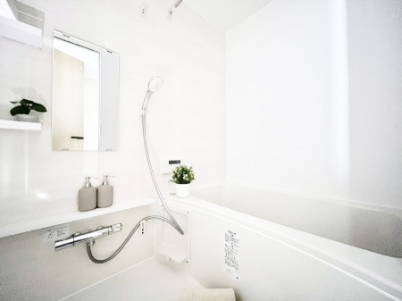 �����@����̔�������Ă���閾�邢�������̂���o�X���[��