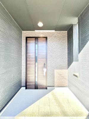 ���ց@��؂ȉƑ��A���q���o�}���錺�ցB