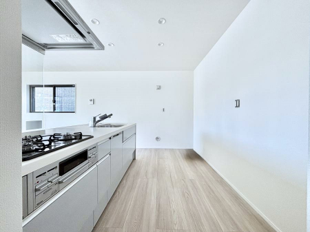 �L�b�`���@���������Ȃ��炲�Ƒ��Ƃ̉�b���y���߂�ΖʃJ�E���^�[�L�b�`��