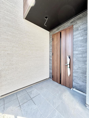 ���ց@��؂ȉƑ��A���q���o�}���錺�ցB