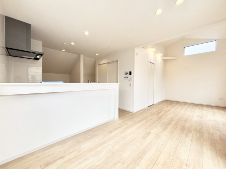 ���̑����ρ@25���̂�Ƃ肠�郊�r���O�B�Ƒ����W�܂郊�r���O�͏��g�[�t���ŉ��K�ł��B