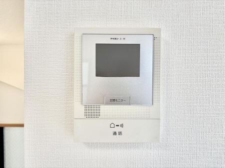 ���̑����ρ@�K��҂���ڂł킩��A���S�̂s�u���j�^�[�t���C���^�[�t�H��