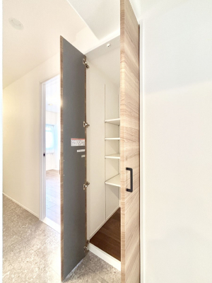 ���̑����ρ@�L�����[�B�|�������G�߂̏��������[���邱�Ƃ��ł��܂��B