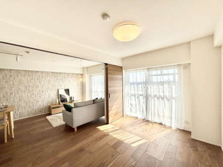 ���̑����ρ@�o���R�j�[���J�������v���X���Ă����m��  