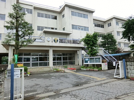 ���ӊ��@���w�Z 1400m �{�㒬���{�ꒆ�w�Z