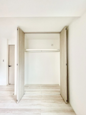 ���[�@�����Ղ�̎��[�X�y�[�X�ŉ��K�ɕ�点���� 