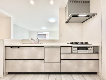 �L�b�`���@�������������I�ɁA�y�����I�V�X�e���L�b�`��