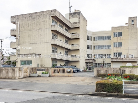 ���ӊ��@���w�Z 250m �O���s���O�㏬�w�Z