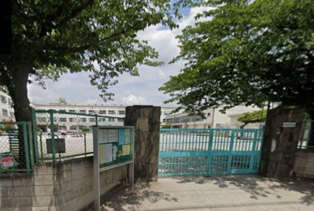 ���ӊ��@���w�Z 500m �����旧�Ԕ������w�Z