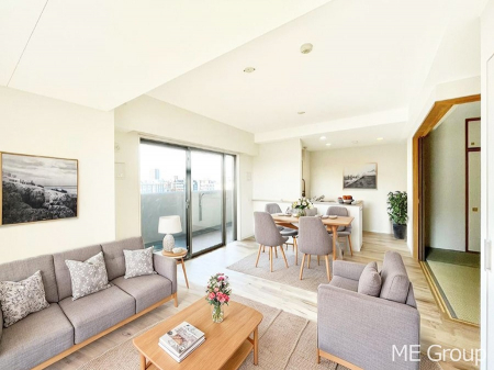 ���r���O�@�������������͋C�̂k�c�j�͉Ƒ��݂�Ȃ̉��K��ԁ��Ƌ��CG�ł�