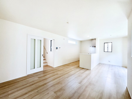 ���r���O�@16���̂k�c�j�͉Ƒ��݂�Ȃ̉��K��ԁI�Ƒ��̂Ȃ������������厖�ȃX�y�[�X�ł��B 