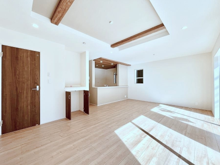 ���̑����ρ@�Ƒ������R�ƏW�܂�e���̃X�y�[�X�ɂȂ肻��