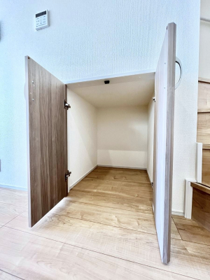 ���̑����ρ@�L�b�`���ɂ̓p���g���[�I�H�ނ̃X�g�b�N�͂������A���p�i�̎��[�Ȃǎg�����͂��낢��I