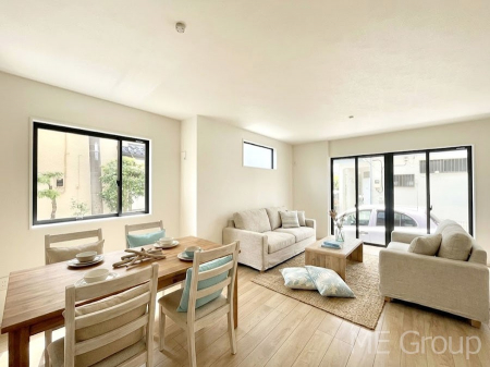 ���r���O�@�傫�ȑ����炽���Ղ�̗z���ƕ����������郊�r���O�@���Ƌ��CG�ł�  