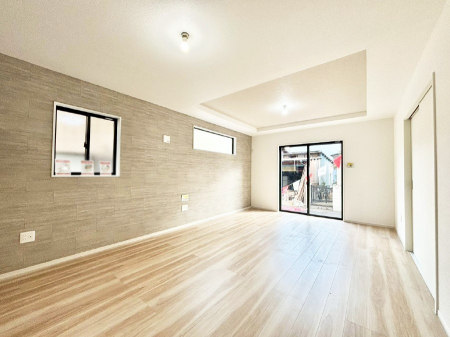 ���̑����ρ@�Ƒ��̏Ί炪���R�Ɛ��܂�Ă���A����ȕ��͋C�̃_�C�j���O�Ɏd�オ���Ă��܂��B