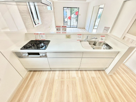 �L�b�`���@�������������I�ɁA�y�����I�V�X�e���L�b�`��  