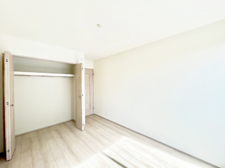 �Q���@�g���₷���`�Ńx�b�g��Ƌ�̒u�����ɂ����邱�Ƃ�����܂���B   