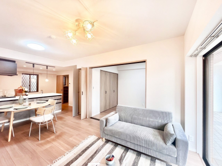 ���̑����ρ@���邢�z���������A�����̕��͋C�ɖ��������_�C�j���O�B   