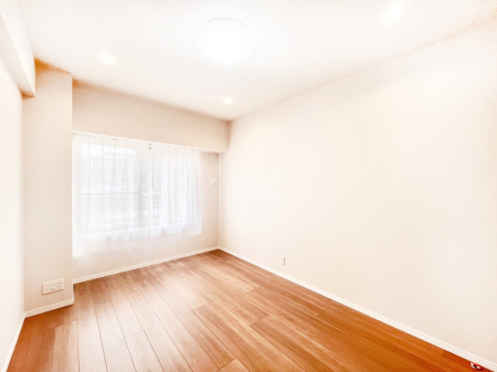 �Q���@�g���₷���`�Ńx�b�g��Ƌ�̒u�����ɂ����邱�Ƃ�����܂���B   