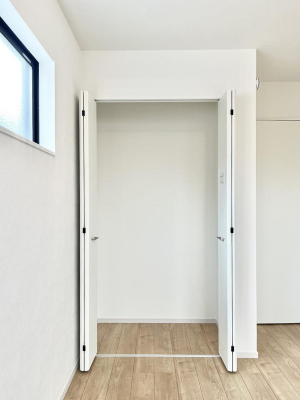 ���[�@�����Ղ�̎��[�X�y�[�X�ŉ��K�ɕ�点���� 