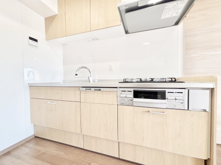 �L�b�`���@�������������I�ɁA�y�����I�V�X�e���L�b�`��