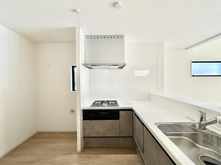 �L�b�`���@L���^���Ɨ�������X�y�[�X���L�X�Ǝg���܂��B�R���p�N�g�ɓ����Ă��������N���N�B  