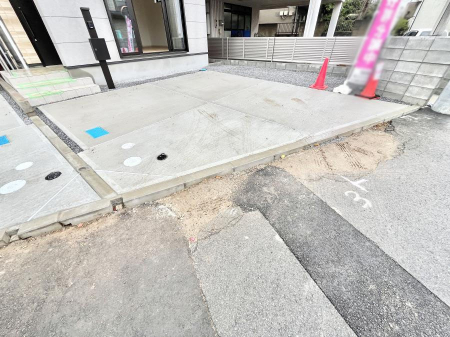 �@�����Ɍ������Ȃ����ԃX�y�[�X�B