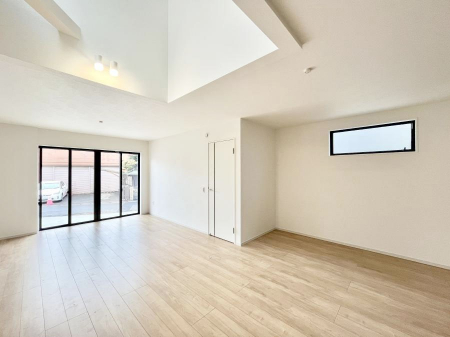 ���̑����ρ@���邢�z���������A�����̕��͋C�ɖ��������_�C�j���O�B   