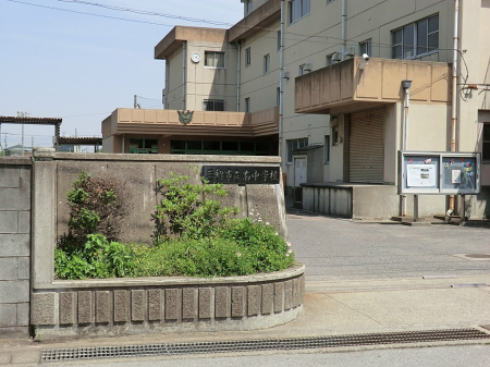 ���ӊ��@���w�Z 2600m �O���s���쒆�w�Z