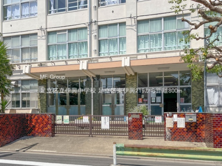 ���ӊ��@���w�Z 800m �����旧�ɋ����w�Z