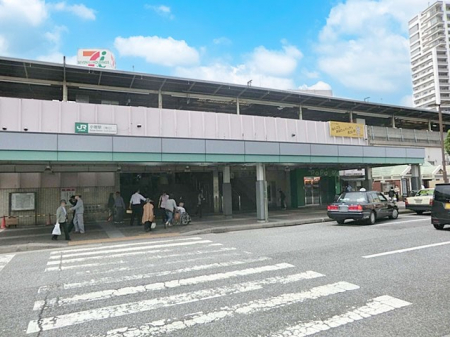 ���ӊ��@�w 800m �i�q����������w