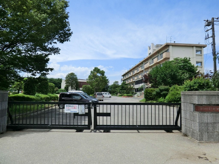 ���ӊ��@���w�Z 2200m �O�����w�Z