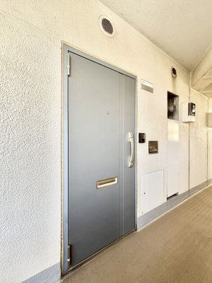 ���ց@�V���v���ŗ������������͋C�̌��֎���  