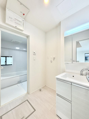 ���ʑ�E���ʏ��@�������̂�����K��Ԃł��B�����̐g�x�x���C�����ǂ����g�������܂��B 