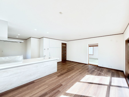 ���r���O�@�Ƒ��c���̎��Ԃ����������Ȃ��났�̃��r���O�_�C�j���O�B   