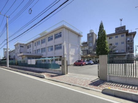 ���ӊ��@���w�Z 2500m �O���s���k���w�Z