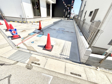 �@�����Ɍ������Ȃ����ԃX�y�[�X�B