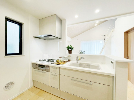 �L�b�`���@�������������I�ɁA�y�����I�V�X�e���L�b�`��