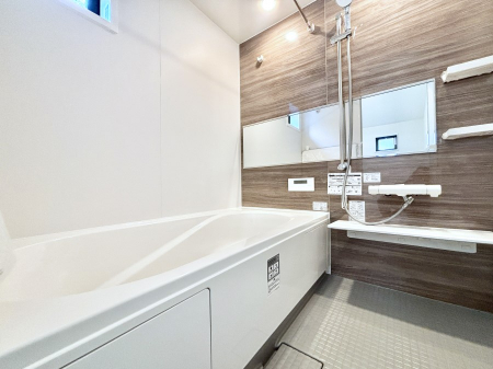 �����@����̔�����₷��؂ȃo�X�^�C���B�������Ƃ����C���y����Ŕ����Ƃ肽���ł��ˁI  