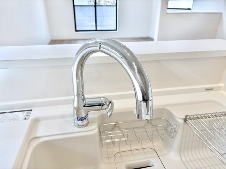 ���̑����ρ@�Z���T�[�Ɏ�������������œf���^�~�����ł���^�b�`���X�����B�򐅊�t���B