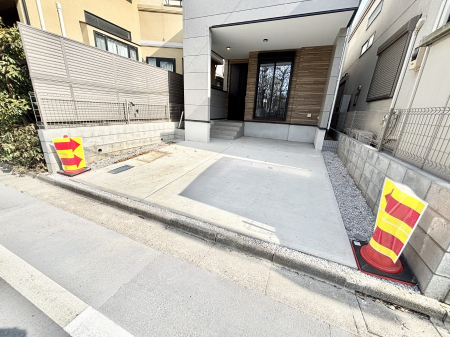 �@�����Ɍ������Ȃ����ԃX�y�[�X�B