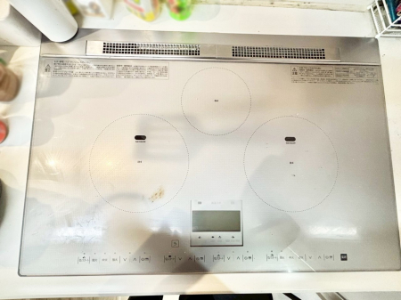 ���̑����ρ@IH�N�b�L���O�q�[�^�[�͓V�̒����ʂ��t���b�g�Ȃ̂Œ�����͂��|�����N���N�B   