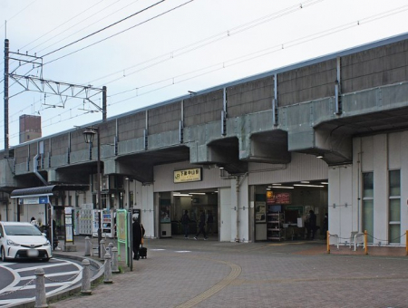 ���ӊ��@�w 800m �������R�w